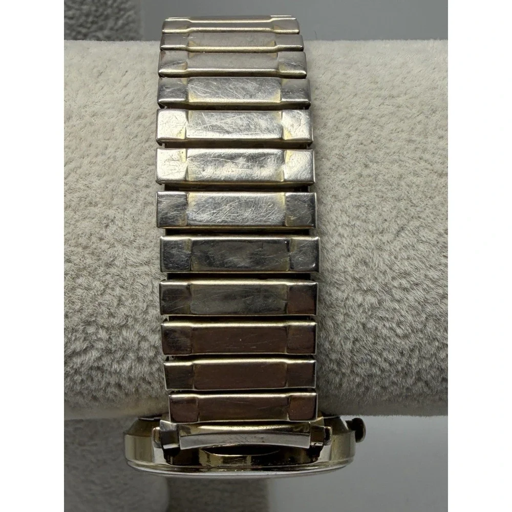 Timex Vintage Mens Watch New Battery‎ 1993 32MM 6.25